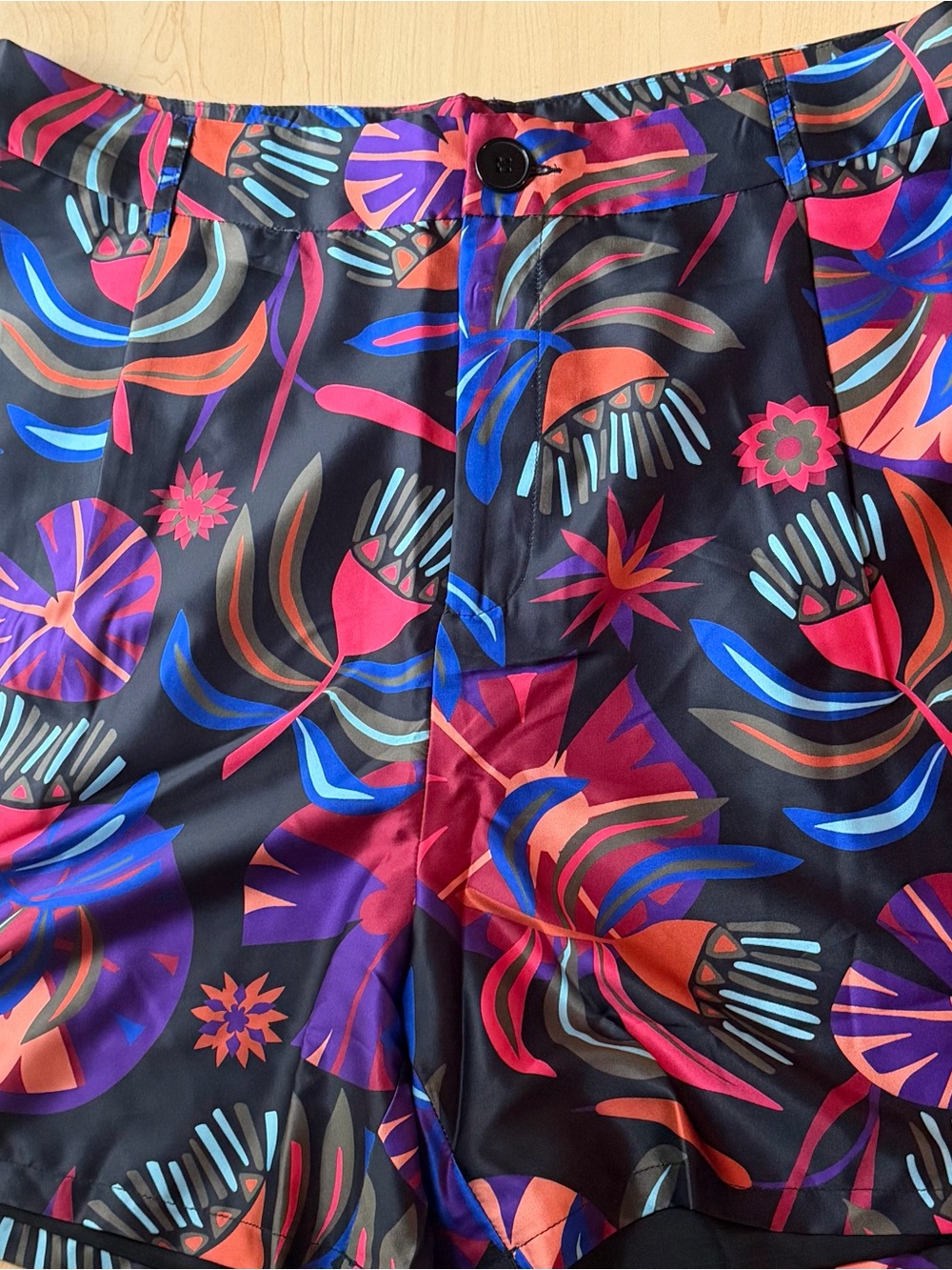 Rue Trouser shorts in tropical print - Picture 4 of 7